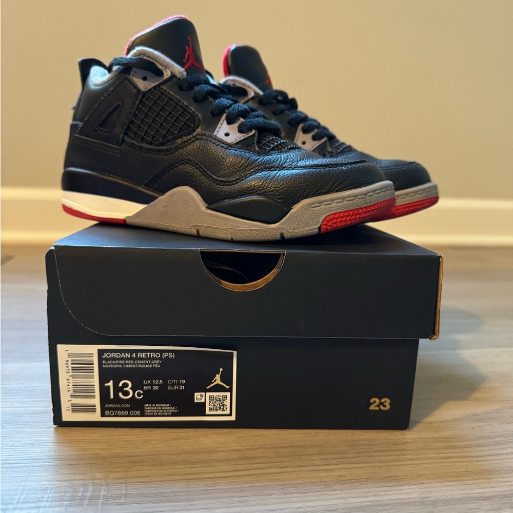 Jordan Retro 4 tennis shoes Preschool (PS) size: 13C